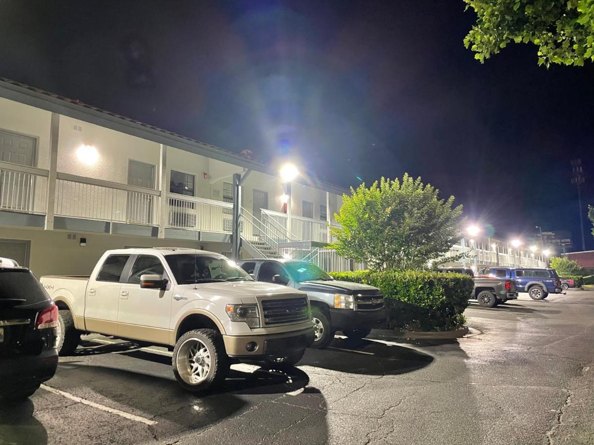 Travelodge By Wyndham Tuscaloosa Kültér fotó
