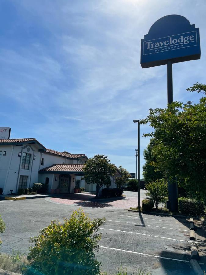 Travelodge By Wyndham Tuscaloosa Kültér fotó