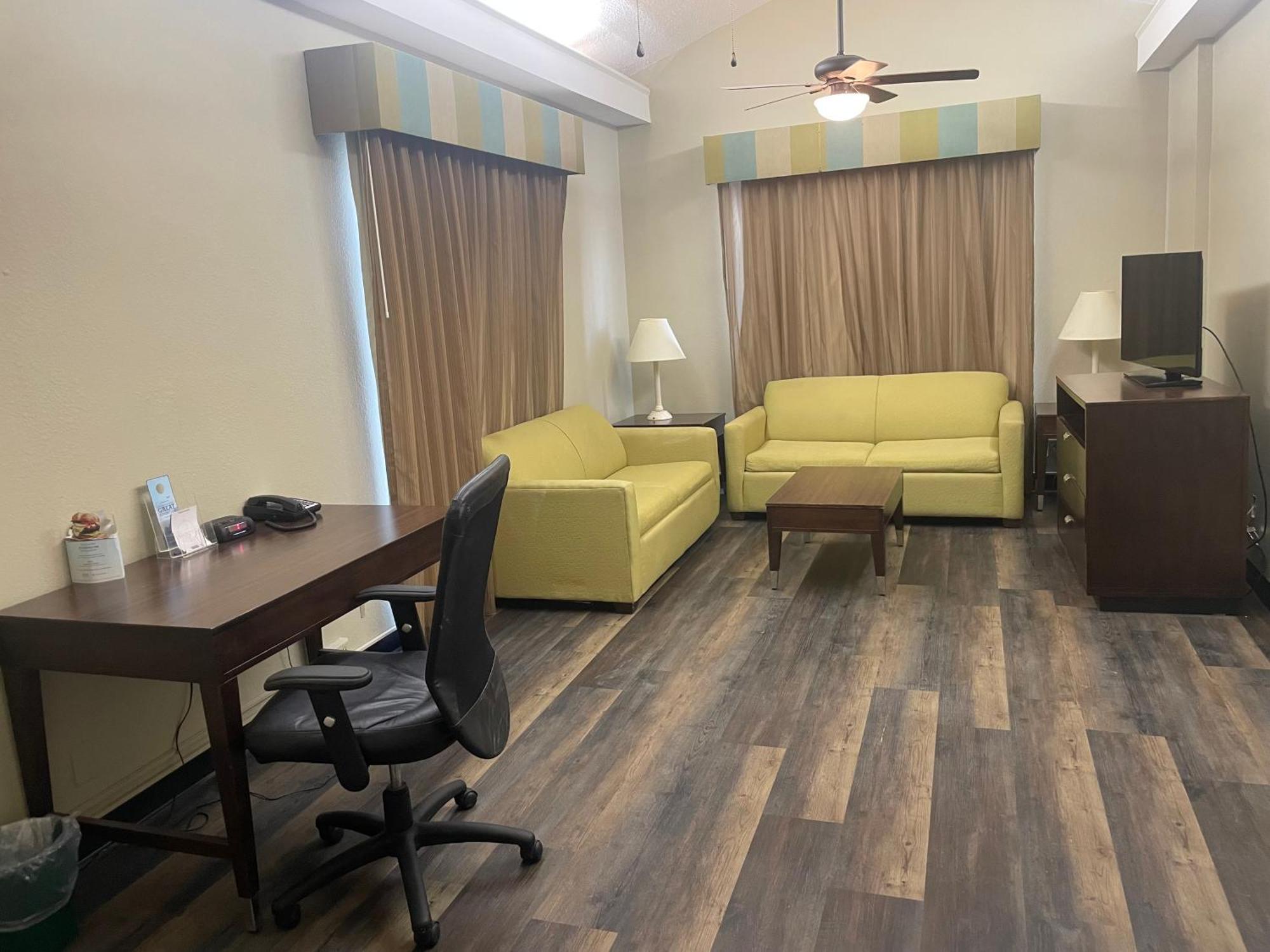 Travelodge By Wyndham Tuscaloosa Kültér fotó