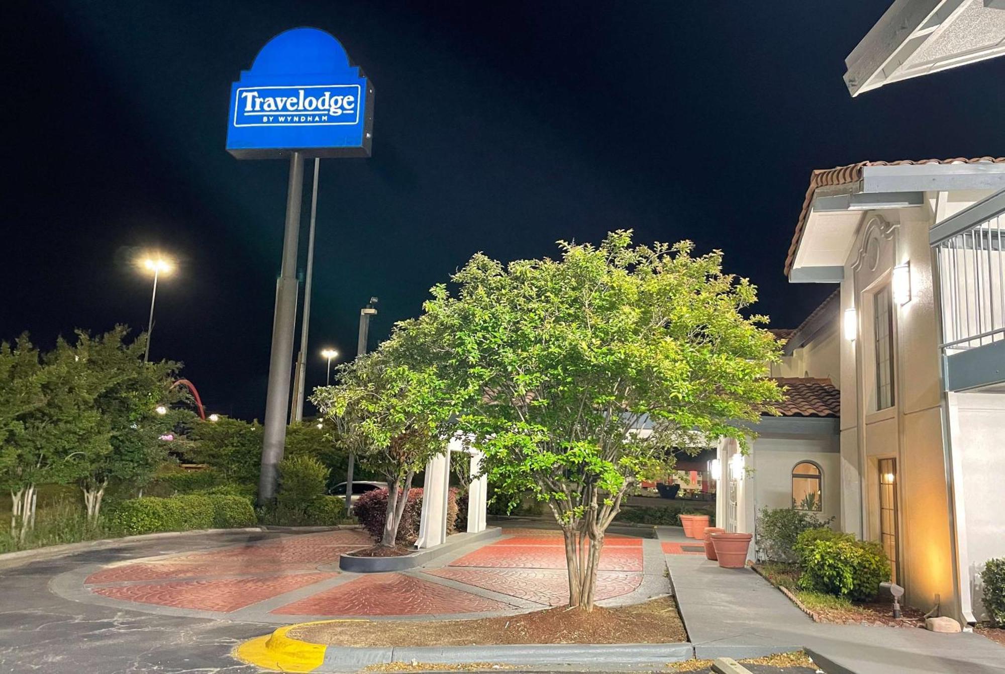 Travelodge By Wyndham Tuscaloosa Kültér fotó